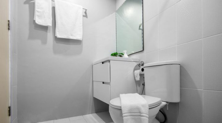 minimalist bathroom